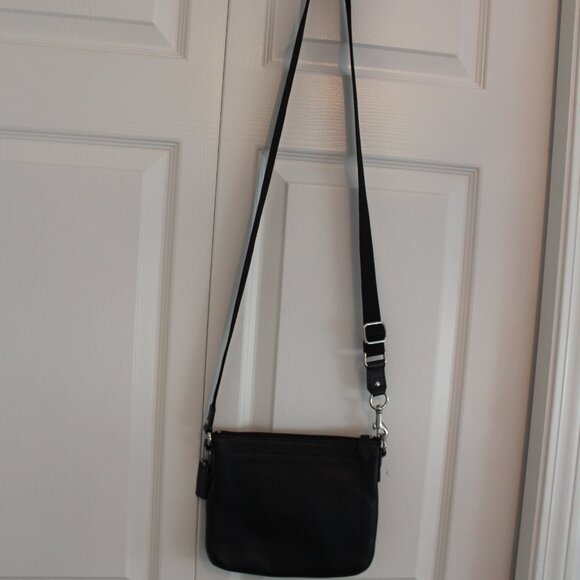 Coach Crossbody Bag - Picture 7 of 8